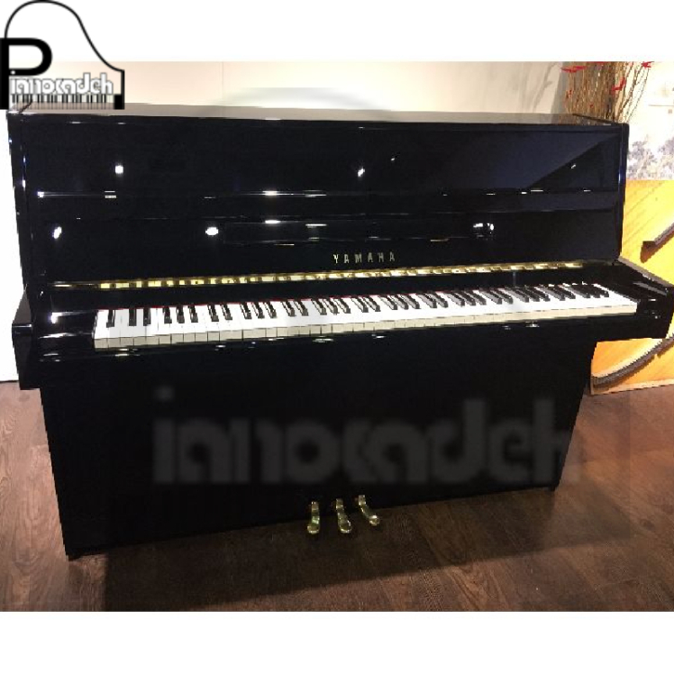 پیانو آکوستیک کارکرده یاماها M112
